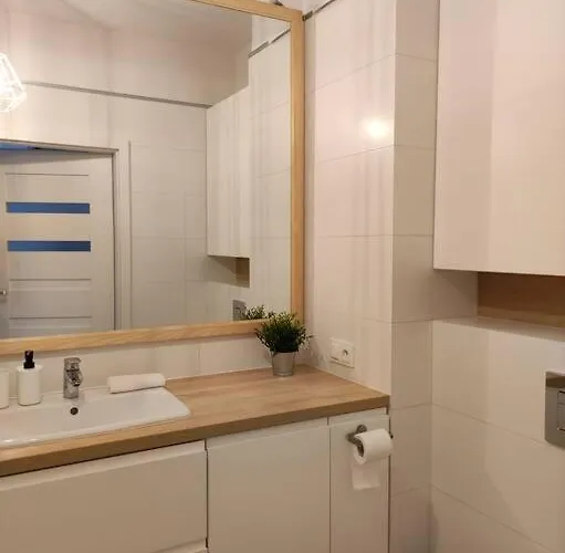 Daire Lovely Vis-a-vis Medicover And Paley Institute