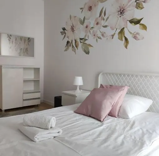 Lovely Vis-a-vis Medicover And Paley Institute Apartmán *