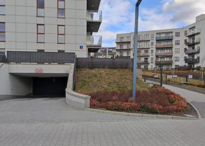 Appartement Lovely Vis-a-vis Medicover And Paley Institute *